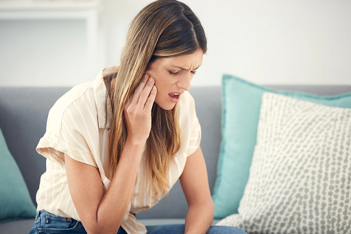 Tooth pain that won’t go away: Causes, treatment, and advice